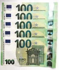 Counterfeit 100 Euros - Image 2